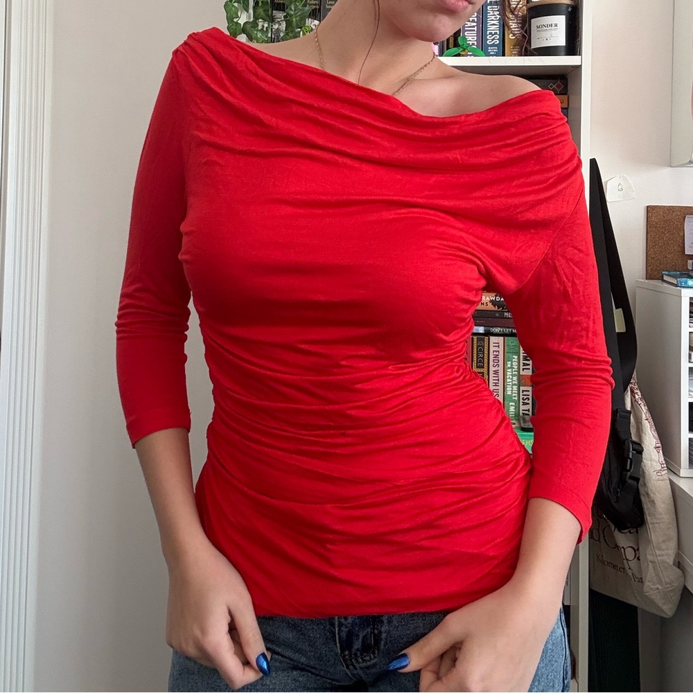 H&M Red Ruched Off-Shoulder Top – S